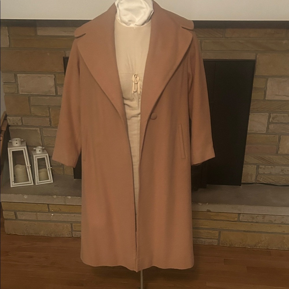 Elegant Tan Women's Coat